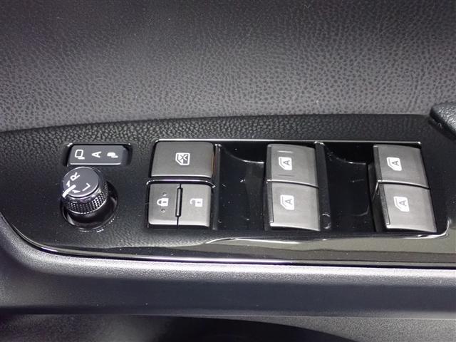 プリウス Ｓ　４ＷＤ　フルセグ　メモリーナビ　ＤＶＤ再生　ミュージックプレイヤー接続可　バックカメラ　衝突被害軽減システム　ＥＴＣ　ＬＥＤヘッドランプ　記録簿（20枚目）