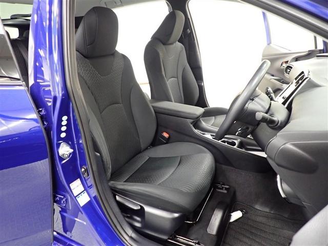 プリウス Ｓ　４ＷＤ　フルセグ　メモリーナビ　ＤＶＤ再生　ミュージックプレイヤー接続可　バックカメラ　衝突被害軽減システム　ＥＴＣ　ＬＥＤヘッドランプ　記録簿（21枚目）