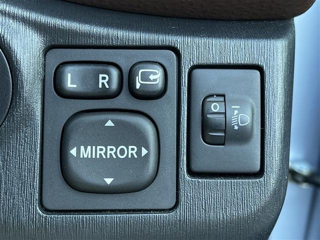 �h�A�~���[�X�C�b�`�A�蓮���������_�C�����B