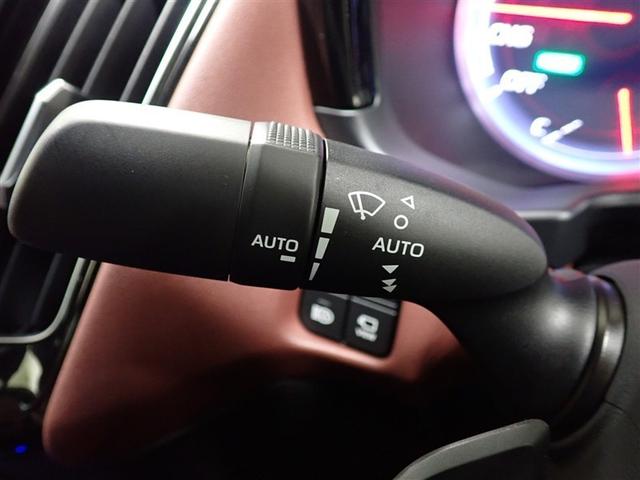 クラウンハイブリッド ＲＳアドバンス　Ｆｏｕｒ　４ＷＤ　フルセグ　メモリーナビ　ＤＶＤ再生　バックカメラ　衝突被害軽減システム　ＥＴＣ　ＬＥＤヘッドランプ（12枚目）