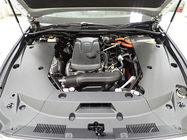 クラウンハイブリッド ＲＳアドバンス　Ｆｏｕｒ　４ＷＤ　フルセグ　メモリーナビ　ＤＶＤ再生　バックカメラ　衝突被害軽減システム　ＥＴＣ　ＬＥＤヘッドランプ（31枚目）