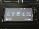 プリウス Ｓ　４ＷＤ　フルセグ　メモリーナビ　ＤＶＤ再生　ミュージックプレイヤー接続可　バックカメラ　衝突被害軽減システム　ＥＴＣ　ＬＥＤヘッドランプ　記録簿（8枚目）