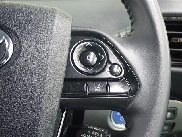 プリウス Ａツーリングセレクション・ブラックエディション　フルセグ　バックカメラ　衝突被害軽減システム　ＥＴＣ　ＬＥＤヘッドランプ　記録簿（11枚目）