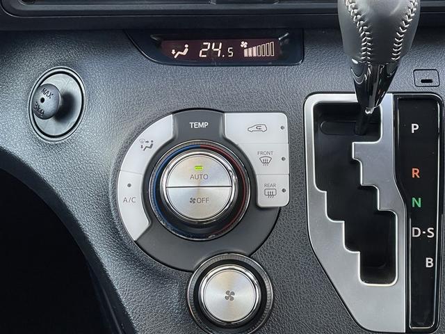 シエンタ Ｇ　セーフティーエディション　４ＷＤ　ワンセグ　メモリーナビ　ＤＶＤ再生　バックカメラ　衝突被害軽減システム　ドラレコ　両側電動スライド　ＬＥＤヘッドランプ　ウオークスルー　乗車定員６人　３列シート　記録簿（15枚目）