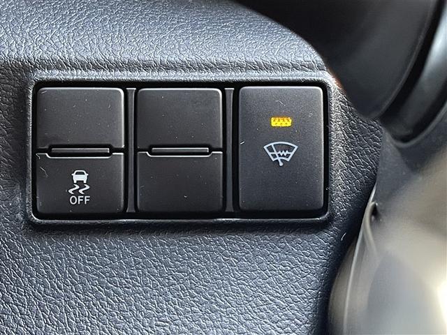 シエンタ Ｇ　セーフティーエディション　４ＷＤ　ワンセグ　メモリーナビ　ＤＶＤ再生　バックカメラ　衝突被害軽減システム　ドラレコ　両側電動スライド　ＬＥＤヘッドランプ　ウオークスルー　乗車定員６人　３列シート　記録簿（19枚目）