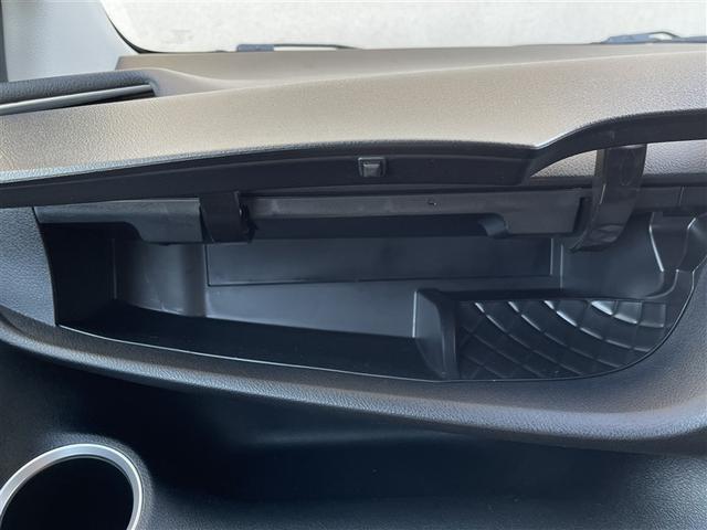 シエンタ Ｇ　セーフティーエディション　４ＷＤ　ワンセグ　メモリーナビ　ＤＶＤ再生　バックカメラ　衝突被害軽減システム　ドラレコ　両側電動スライド　ＬＥＤヘッドランプ　ウオークスルー　乗車定員６人　３列シート　記録簿（31枚目）