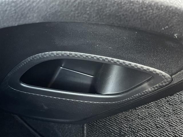 シエンタ Ｇ　セーフティーエディション　４ＷＤ　ワンセグ　メモリーナビ　ＤＶＤ再生　バックカメラ　衝突被害軽減システム　ドラレコ　両側電動スライド　ＬＥＤヘッドランプ　ウオークスルー　乗車定員６人　３列シート　記録簿（33枚目）