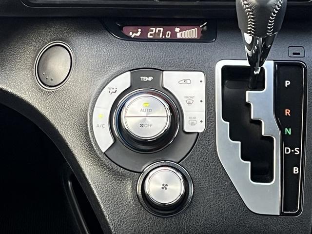 シエンタ ファンベースＧ　セーフティーエディション　フルセグ　メモリーナビ　バックカメラ　衝突被害軽減システム　ＥＴＣ　電動スライドドア　アイドリングストップ（14枚目）