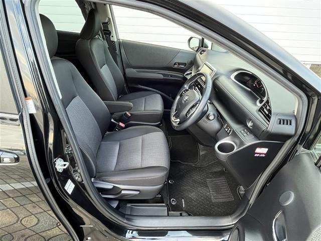 シエンタ ファンベースＧ　セーフティーエディション　フルセグ　メモリーナビ　バックカメラ　衝突被害軽減システム　ＥＴＣ　電動スライドドア　アイドリングストップ（22枚目）