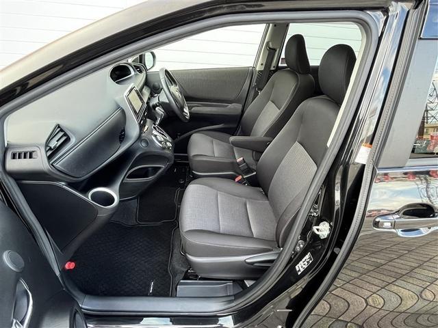 シエンタ ファンベースＧ　セーフティーエディション　フルセグ　メモリーナビ　バックカメラ　衝突被害軽減システム　ＥＴＣ　電動スライドドア　アイドリングストップ（26枚目）