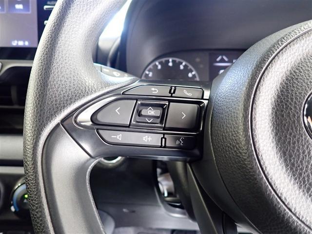 ヤリス Ｘ　４ＷＤ　メモリーナビ　バックカメラ　衝突被害軽減システム　ＥＴＣ（10枚目）