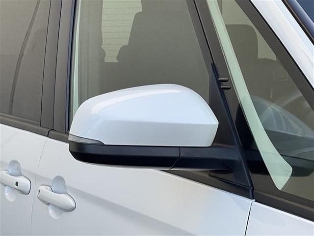 ノア Ｇ　４ＷＤ　メモリーナビ　バックカメラ　衝突被害軽減システム　ＥＴＣ　両側電動スライド　ＬＥＤヘッドランプ　ウオークスルー　乗車定員８人　３列シート（6枚目）