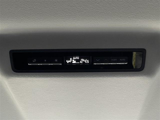 ノア Ｇ　４ＷＤ　メモリーナビ　バックカメラ　衝突被害軽減システム　ＥＴＣ　両側電動スライド　ＬＥＤヘッドランプ　ウオークスルー　乗車定員８人　３列シート（30枚目）