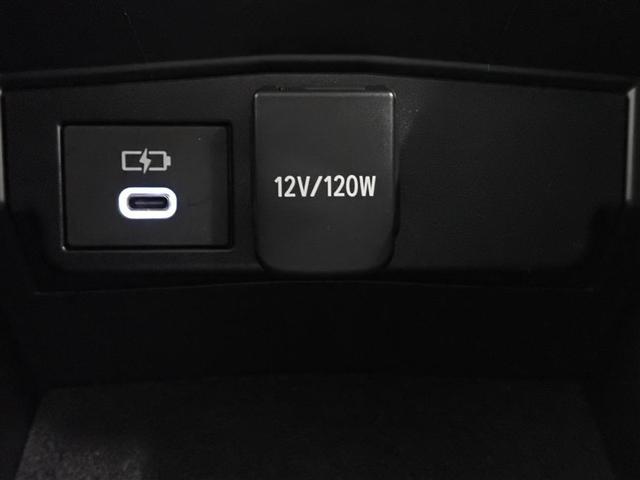 カローラツーリング ハイブリッド　Ｇ　４ＷＤ　バックカメラ　衝突被害軽減システム　ＬＥＤヘッドランプ（18枚目）