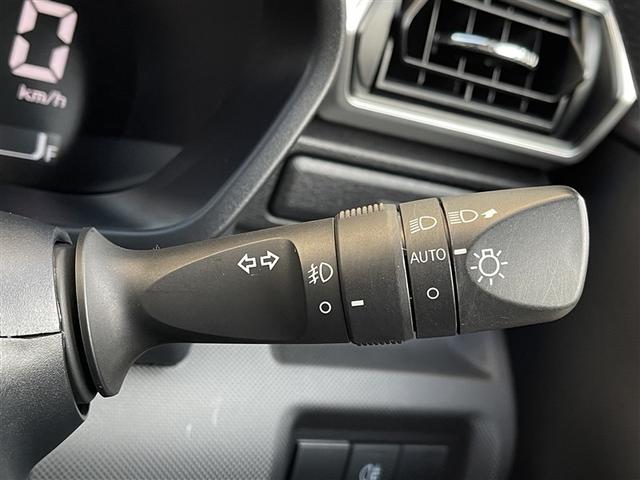 ライズ Ｚ　フルセグ　バックカメラ　衝突被害軽減システム　ＥＴＣ　ＬＥＤヘッドランプ　記録簿　アイドリングストップ（13枚目）