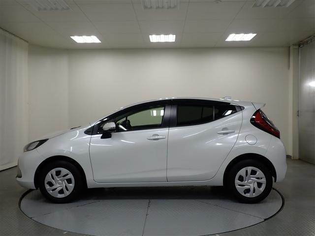 アクア Ｇ　４ＷＤ　フルセグ　バックカメラ　衝突被害軽減システム　ＥＴＣ　ＬＥＤヘッドランプ（3枚目）