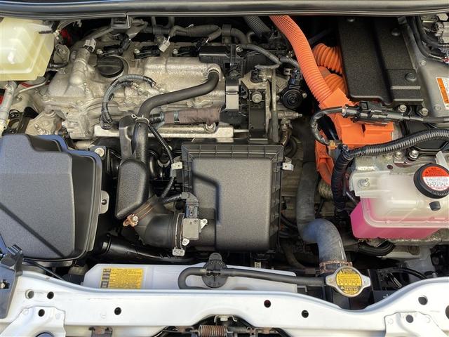 ノア ハイブリッドＸ　フルセグ　メモリーナビ　ＤＶＤ再生　ミュージックプレイヤー接続可　バックカメラ　ＥＴＣ　両側電動スライド　ＬＥＤヘッドランプ　乗車定員７人　３列シート（37枚目）