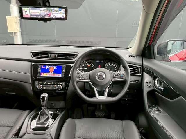 エクストレイル ２０Ｘｉ　Ｖセレクション　２列車　４ＷＤ　ＡＶＭ・ＥＴＣ・純正７型ナビ・パワーシート（14枚目）