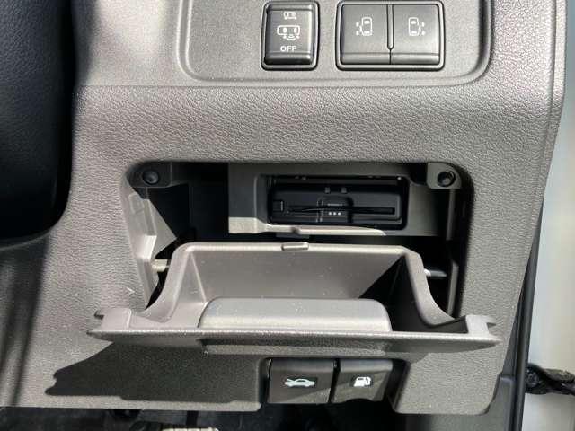 セレナ １．２　ｅ－ＰＯＷＥＲ　ハイウェイスター　Ｖ　純正７型ナビ・ドラレコ・ＥＴＣ・ＡＶＭ・寒冷地（7枚目）
