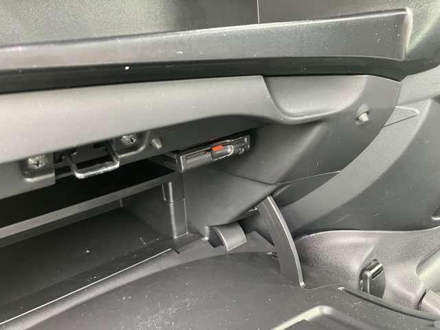 ノート １．２　ｅ－ＰＯＷＥＲ　Ｘ　冬タイヤ付・純正７型ナビ・ドラレコ・ＥＴＣ（7枚目）