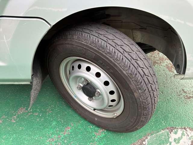 NT100クリッパートラック DX 4WD エアコン・AM/FMラジオ・パワステ(5枚目)