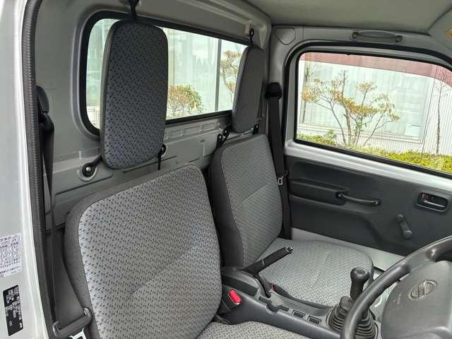 NT100クリッパートラック DX 4WD エアコン・AM/FMラジオ・パワステ(19枚目)