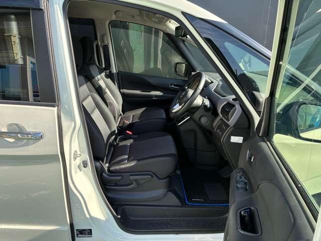 セレナ e-パワー ハイウェイスターV 純正9インチナビ・プロパイ・アラビューM(35枚目)