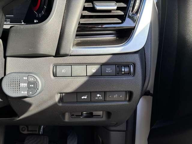 エクストレイル Ｘ　ｅ－４ＯＲＣＥ　４ＷＤ　ＭＯＰナビ・防水シート・電動リアゲート・ＡＶＭ（26枚目）