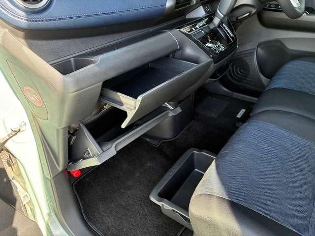 デイズ ハイウェイスター　Ｘ　４ＷＤ　純正ＣＤオーディオ・ＡＶＭ・シートヒーター（23枚目）