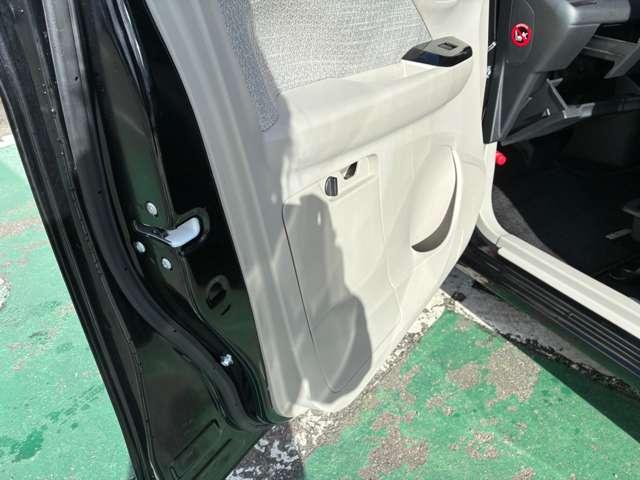 デイズ Ｘ　４ＷＤ　純正９型ナビ・純正リモスタ・アラビューＭ（27枚目）