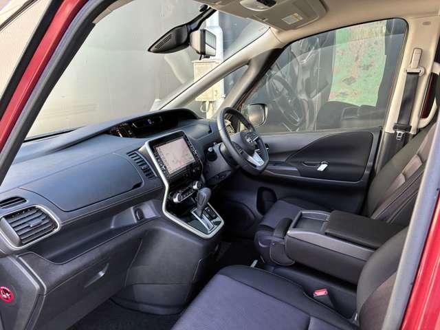 セレナ ハイウェイスター　Ｖセレクション　４ＷＤ　純正９型ナビ・後席モニター・リモスタ・ＡＶＭ（34枚目）