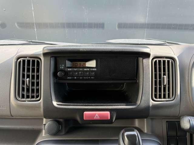 NV100クリッパーバン DX ハイルーフ 5AGS車 4WD 夏タイヤ新品・ETC・キーレスキー・パワス(4枚目)