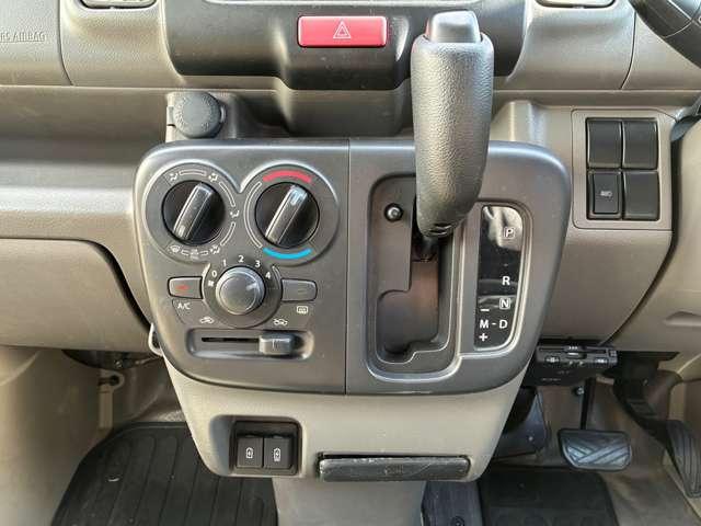 NV100クリッパーバン DX ハイルーフ 5AGS車 4WD 夏タイヤ新品・ETC・キーレスキー・パワス(6枚目)