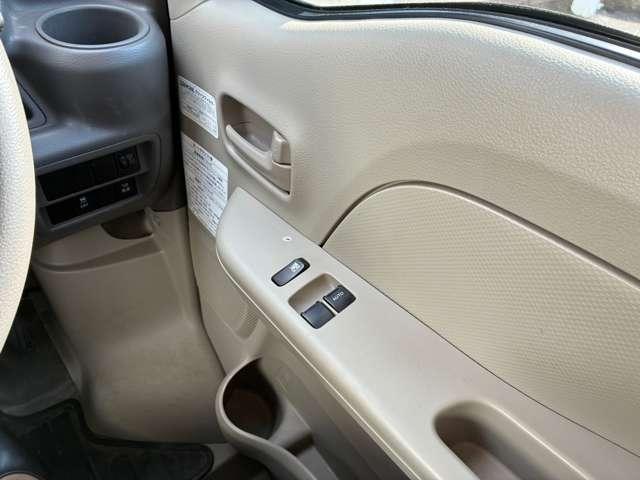 NV100クリッパーバン DX ハイルーフ 5AGS車 4WD 夏タイヤ新品・ETC・キーレスキー・パワス(17枚目)