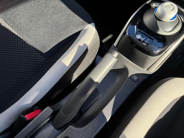 ノート e-パワー X FOUR 4WD Pioneer7型ナビ・ETC・ドラレコ(17枚目)