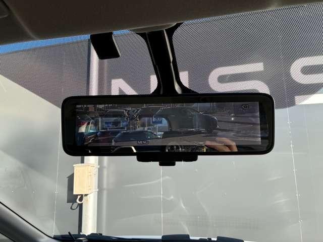 �X�}�[�g���[���~���[�����Ŗ�Ԃ��Ȃɓ���҂�����ꍇ��������E����������Ɗm�ۂ��Ă���܂���