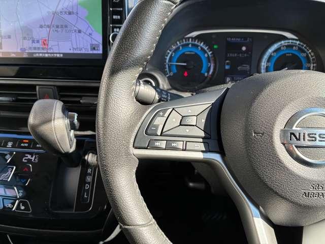 �n���h������ɂ͎ԗ���Ԃ̊m�F��i�r���삪�\�ȃX�e�A�����O�X�C�b�`��������