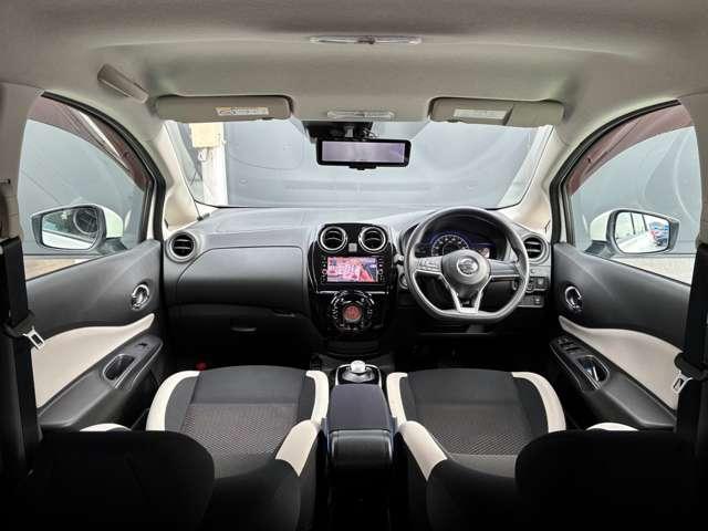 ノート ｅ－パワー　Ｘ　冬タイヤ有・純正ナビ・ドラレコ・ＥＴＣ・ＡＶＭ（2枚目）