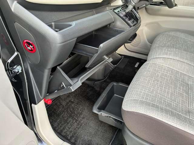 デイズ ６６０　Ｘ　４ＷＤ　ＡＶＭ・純正９型ナビ・純正リモスタ・寒冷地仕（27枚目）