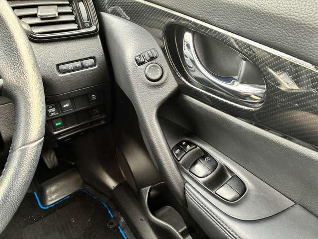 エクストレイル ２．０　２０Ｘｉ　ハイブリッド　エクストリーマーＸ　４ＷＤ　ドラレコ・ＥＴＣ・純正デカナビ・ＡＶＭ・リモス（18枚目）