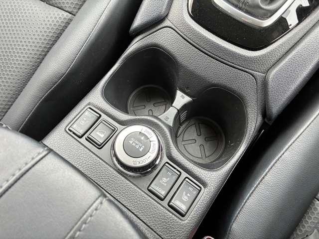 エクストレイル ２．０　２０Ｘｉ　ハイブリッド　エクストリーマーＸ　４ＷＤ　ドラレコ・ＥＴＣ・純正デカナビ・ＡＶＭ・リモス（24枚目）