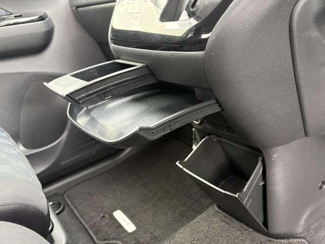 デイズ ６６０　ハイウェイスターＧターボ　プロパイロット　エディショ　純正９型ナビ・ＥＴＣ・ＡＶＭ・純正リモスタ（22枚目）