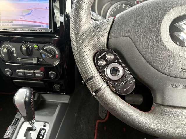 �i�r�t���̌�t���X�e�A�����O�X�C�b�`�t����