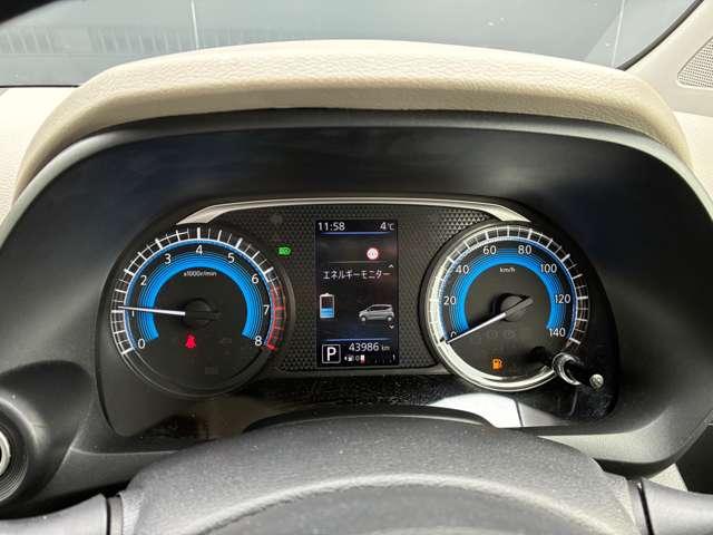 デイズ ６６０　Ｘ　４ＷＤ　純正ＣＤオーディオ・ＡＶＭ・シートヒーター（11枚目）