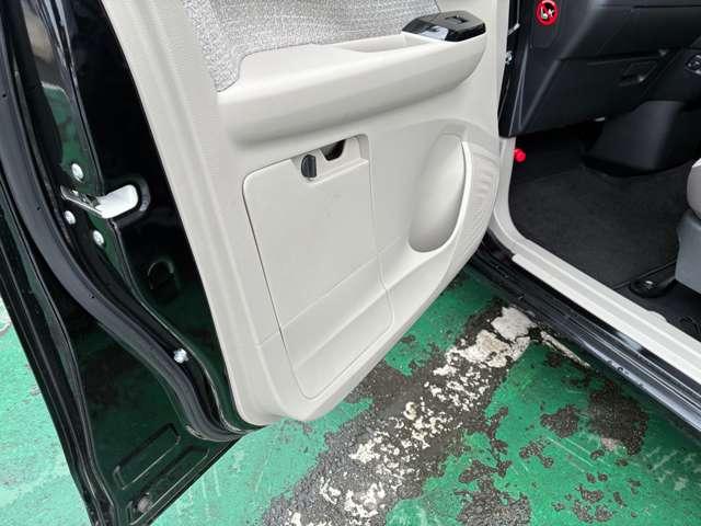 デイズ ６６０　Ｘ　４ＷＤ　純正ＣＤオーディオ・ＡＶＭ・シートヒーター（27枚目）