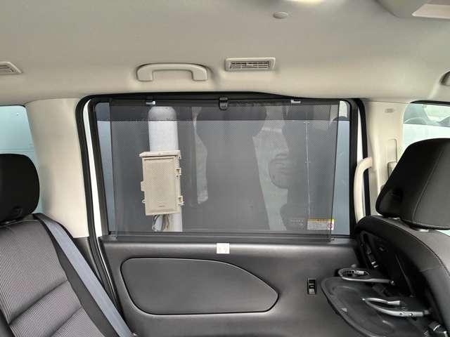 ���[���T���V�F�[�h�͍����Ռ������ւ�A�܂�ŉf��ق̂悤�Ȏ����������B���˓�����������������܂�