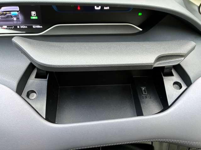 �X�s�[�h���[�^�[�����Ɏ��[�X�y�[�X���������܂��B�t�r�a�\�P�b�g���������܂��̂Ōg�ѓd�b�̎��[��T���O���X�Ȃǂ̎��[�ɂ����g�����������܂��i�O�O��