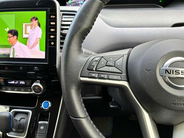 �n���h������ɂ͎ԗ���Ԃ̊m�F��i�r���삪�\�ȃX�e�A�����O�X�C�b�`��������n���h���̍������߂��\�ł��I