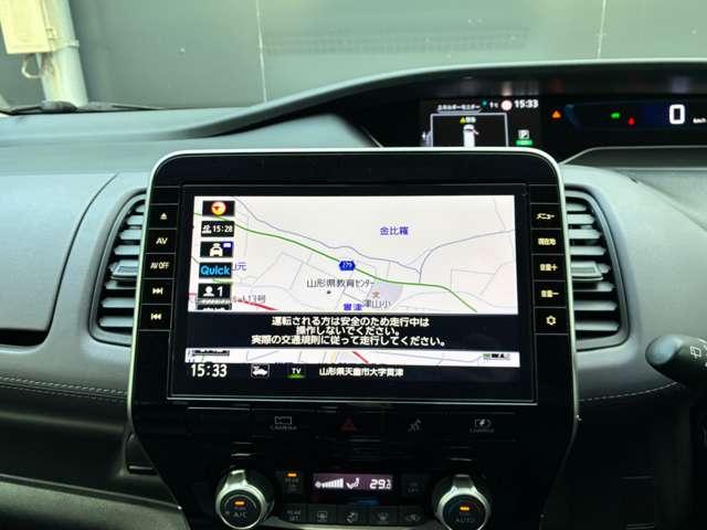 ���Y�I���W�i���i�r�Q�[�V�����i�l�l�T�Q�P�c-�k�j�����ԁ�C���p�l�Ƀ}�b�`����f�U�C���ɉ����A�P�O�C���`�̑��ʂȂ̂Œn�}���傫�������A���쐫�����߂܂���