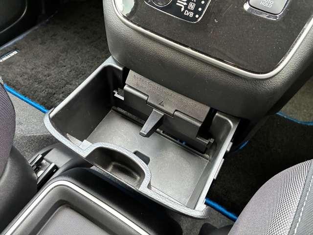 �h�����N�z���_�[�͈��ݕ������₷���ʒu�ɂ������܂���